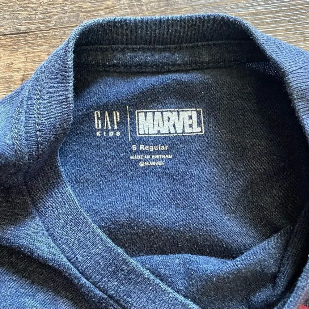 GAP Captain America Shirt Blue Red Marvel Athleisure Small Boys